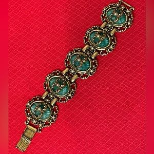 Vtg Victorian Revival Style Bracelet w/green lucite & faux pearls. Gold metal.